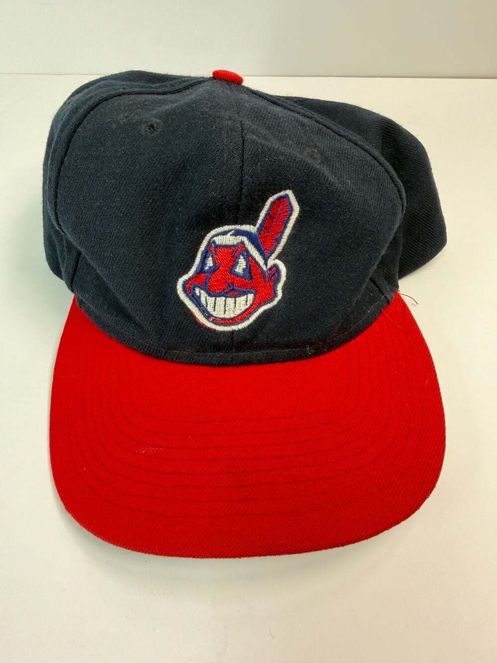 Vintage 90’s Logo 7 Inc. Cleveland Indians Chief Wahoo MLB Snapback Hat Navy Red